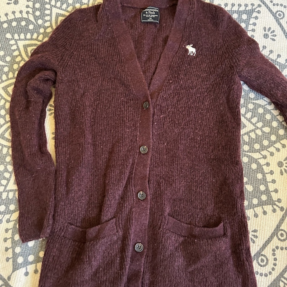 Abercrombie & Fitch Women's Burgundy Cardigan size XS